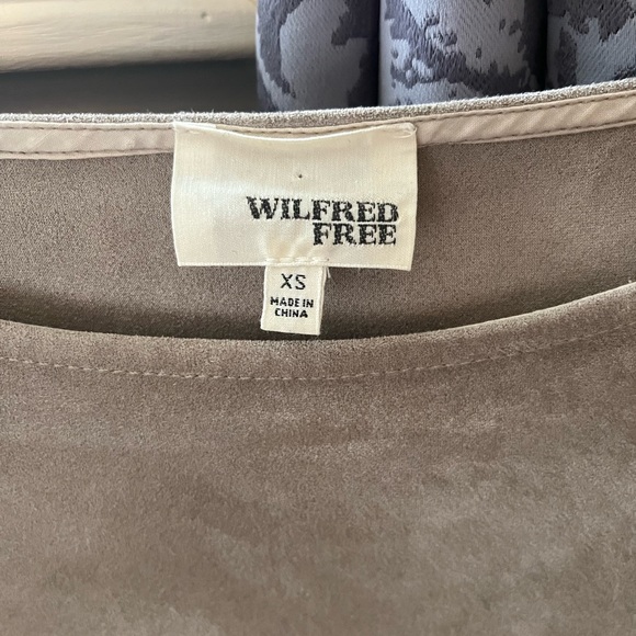 Aritzia Wilfred Faux Suede Dress with Pockets - Picture 2 of 3